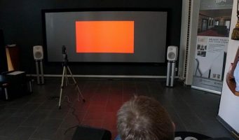 Kontrast_Leinwand_ALR_Screen_45