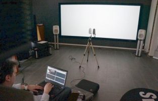 Kontrast_Leinwand_ALR_Screen_62