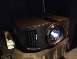 JVC-DLA-NX9-2