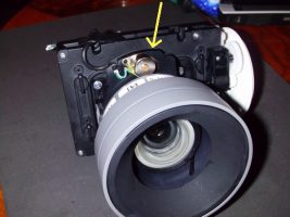 LG_810P_Objektiv2