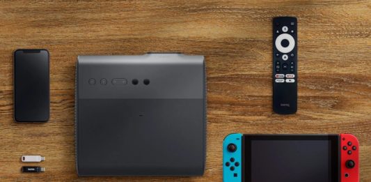 XXL-Test: Kompakter 4K LED Projektor BenQ GP520