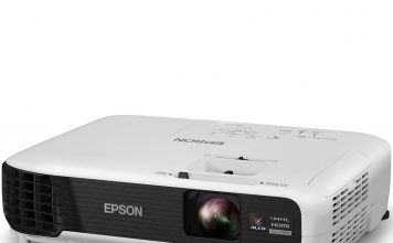 Epson EB-U04 LCD WUXGA Projektor im Test